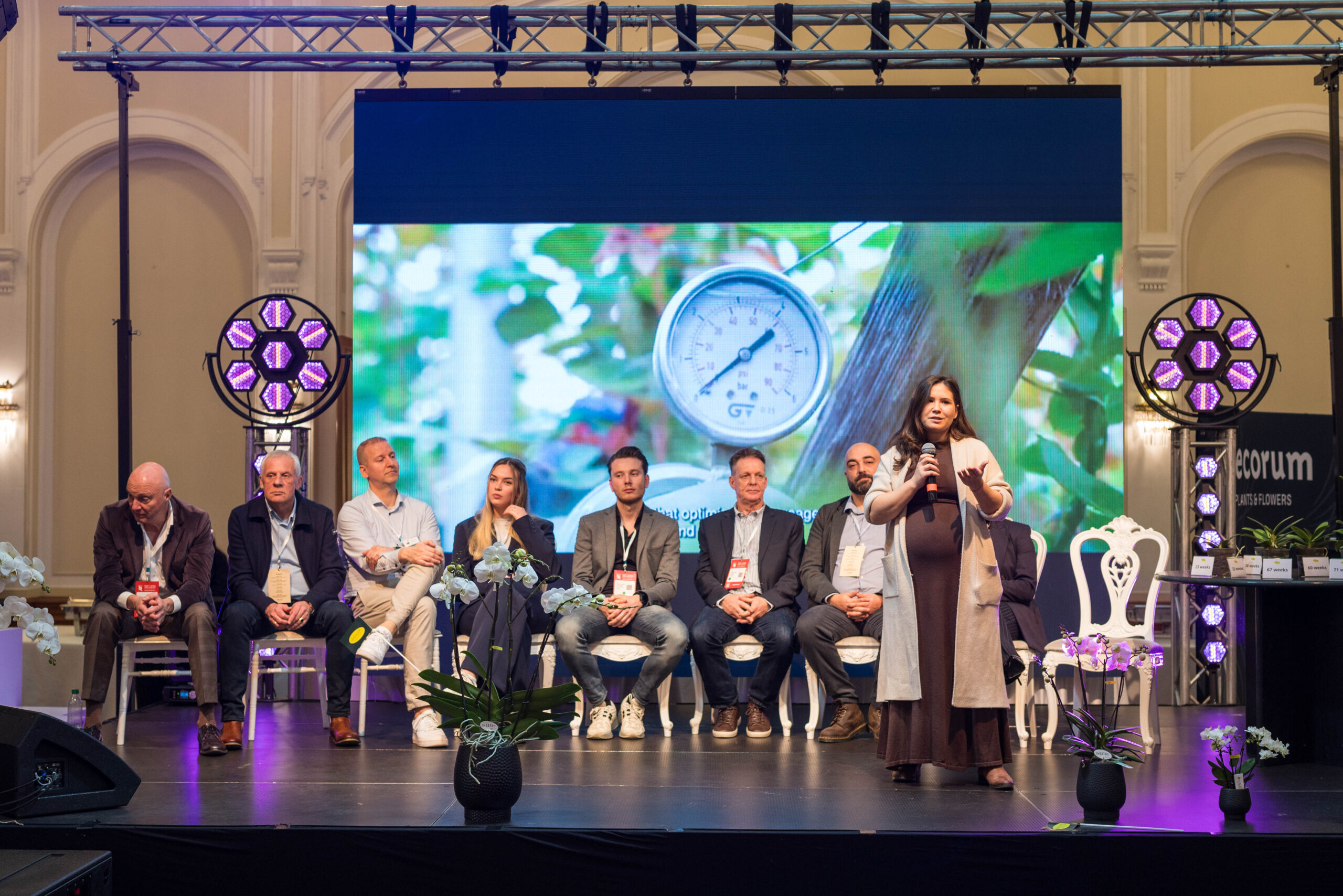 Panel profesional pe scena FLOWERX Growers Edition
